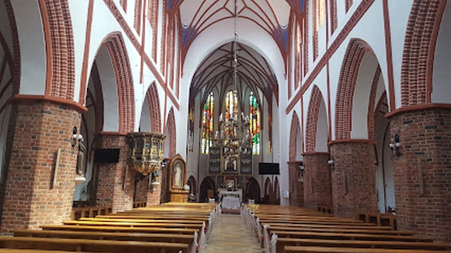 Kościół farny pw. NMP Królowej Różańca Świętego