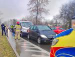 Chełm. Zderzenie trzech pojazdów na ul. Lubelskiej. Jedna osoba w szpitalu