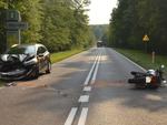 Motocyklista ranny po zderzeniu z autem w Rudce. Interweniowało pogotowie
