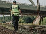 Chełm. Nastoletni grafficiarze zatrzymani. Niszczyli wiadukt nad linią kolejową